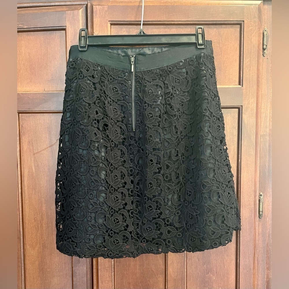 JESSICA - Lace skirt - Picture 2 of 2